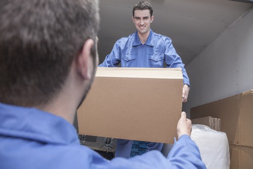 Local removals team planning access in Shooters Hill