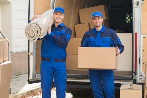 Local movers planning a house relocation near Shooters Hill